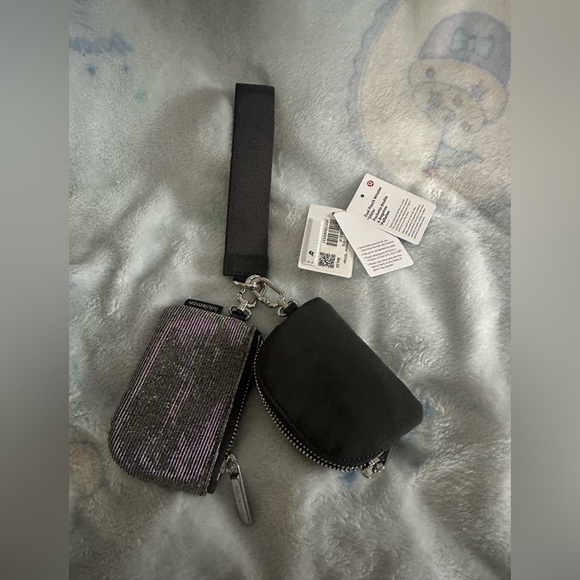 Lululemon Dual Pouch Wristlet Glitter dark silver graphite - Picture 3 of 11